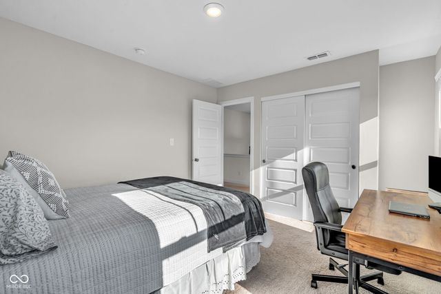 19964 Fenside Crossing, Westfield, IN 46074