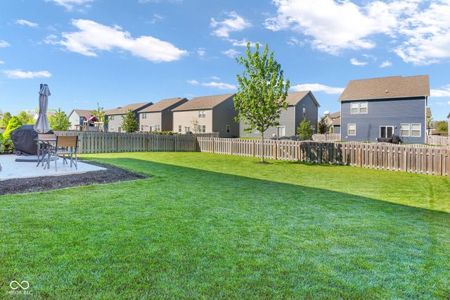 19964 Fenside Crossing, Westfield, IN 46074