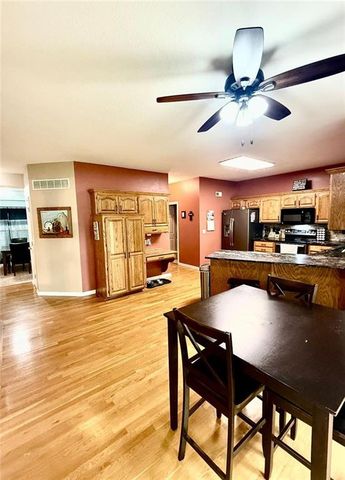 5920 NE Turquoise Drive, Lee's Summit, MO 64064
