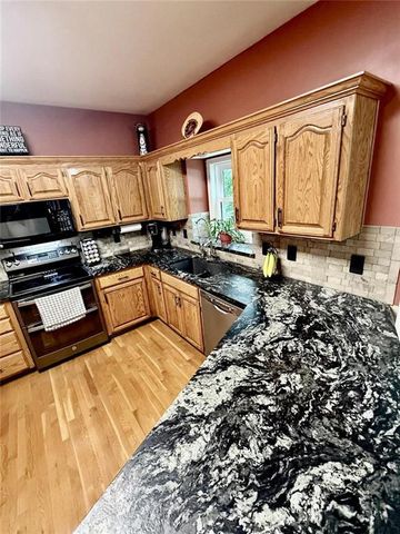 5920 NE Turquoise Drive, Lee's Summit, MO 64064