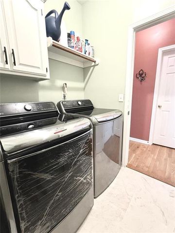5920 NE Turquoise Drive, Lee's Summit, MO 64064