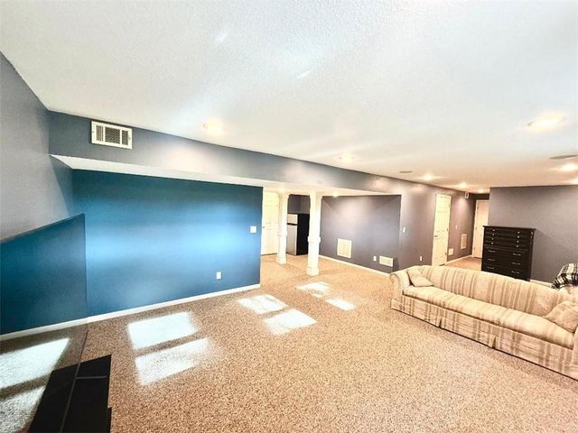 5920 NE Turquoise Drive, Lee's Summit, MO 64064