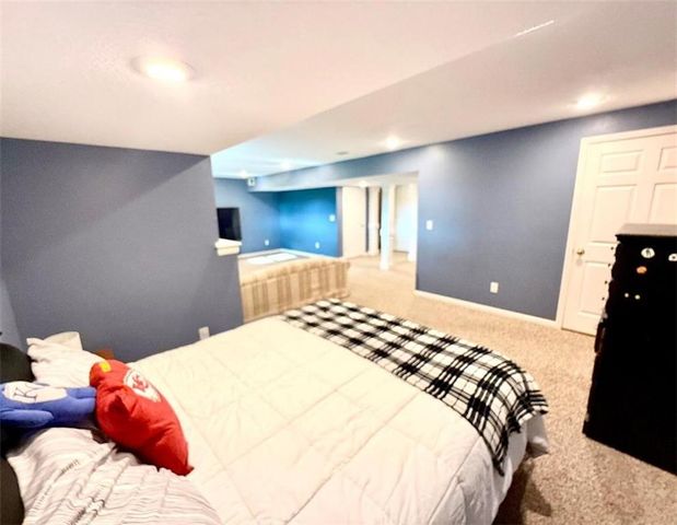 5920 NE Turquoise Drive, Lee's Summit, MO 64064