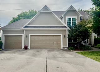 5920 NE Turquoise Drive, Lee's Summit, MO 64064