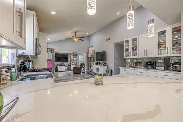 2078 N Swindon, Simi Valley, CA 93063