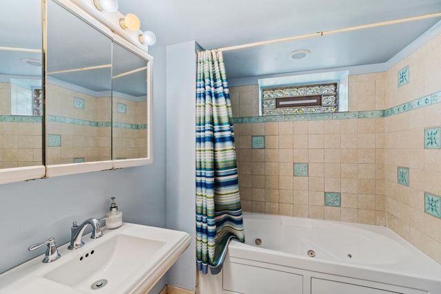 1905 Laurel Avenue, Saint Paul, MN 55104