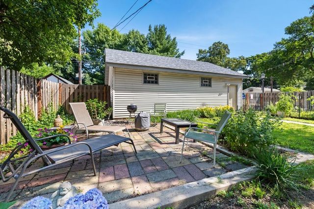 1905 Laurel Avenue, Saint Paul, MN 55104