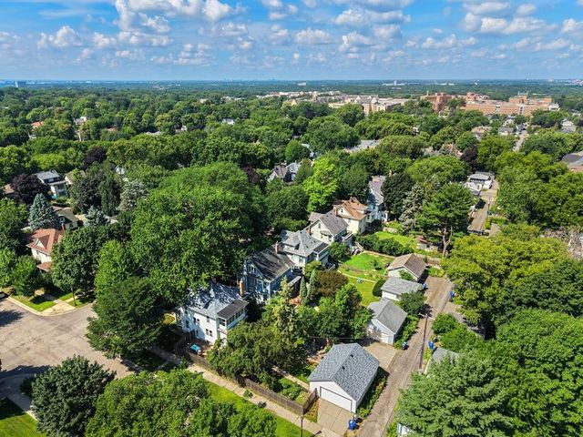 1905 Laurel Avenue, Saint Paul, MN 55104