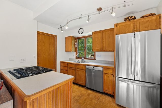1905 Laurel Avenue, Saint Paul, MN 55104