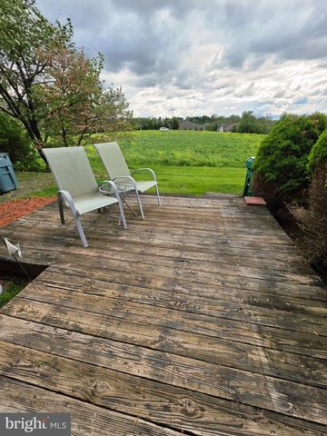 1159 WINTERTIDE DR, Harrisburg, PA 17111