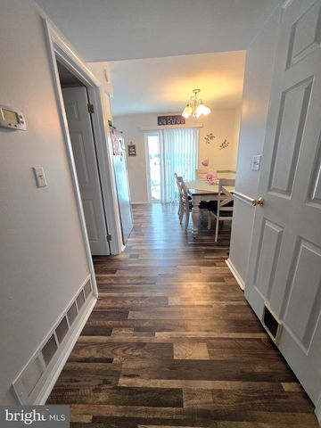 1159 WINTERTIDE DR, Harrisburg, PA 17111