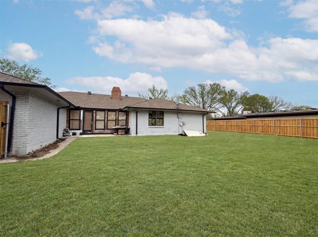 1702 Iroquois Drive, Garland, TX 75043