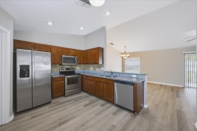 8810 PEBBLEBROOKE DRIVE, Lakeland, FL 33810