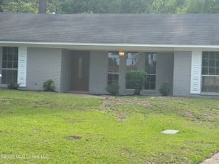 385 Somerset Drive, Jackson, MS 39206