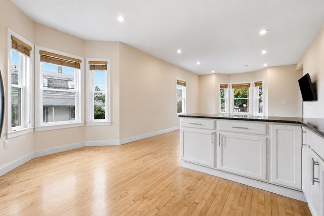 65 High Street 1, Woburn, MA 01801