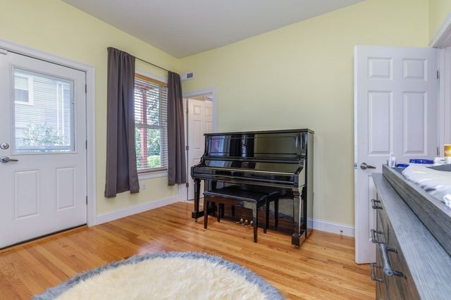 65 High Street 1, Woburn, MA 01801