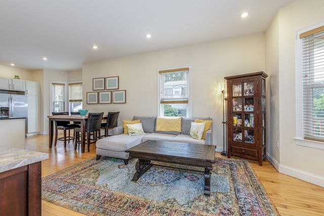 65 High Street 1, Woburn, MA 01801