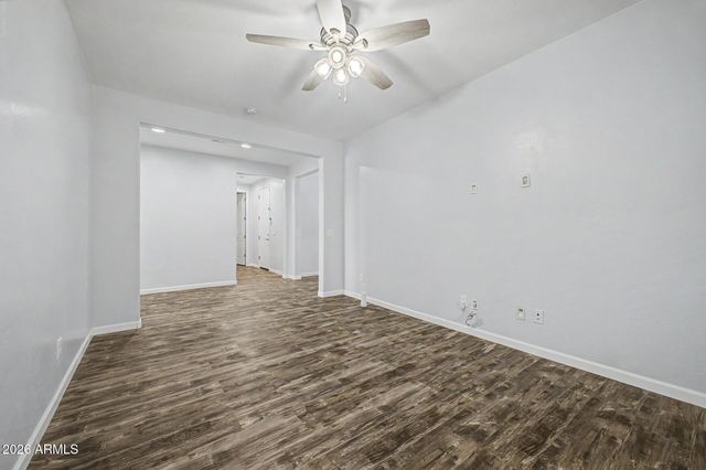 744 W DESERT HOLLOW Drive, San Tan Valley, AZ 85143