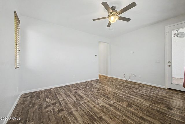 744 W DESERT HOLLOW Drive, San Tan Valley, AZ 85143