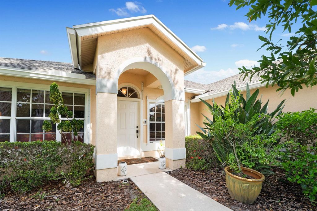 4652 SW Alpha Street, Port St. Lucie, FL 34953