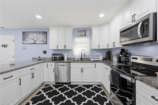 28 Woodland ST, Portsmouth, VA 23702