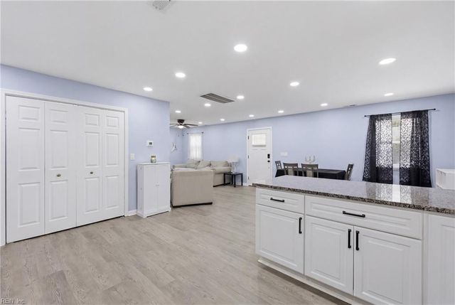28 Woodland ST, Portsmouth, VA 23702
