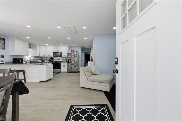 28 Woodland ST, Portsmouth, VA 23702