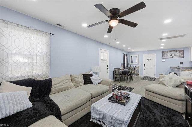 28 Woodland ST, Portsmouth, VA 23702