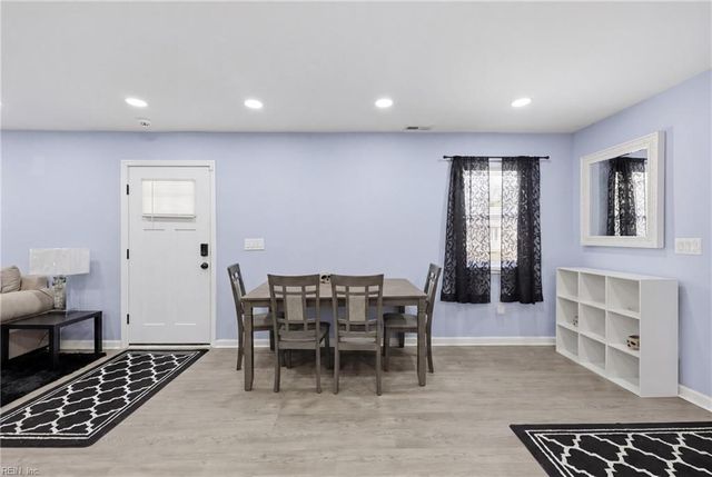 28 Woodland ST, Portsmouth, VA 23702