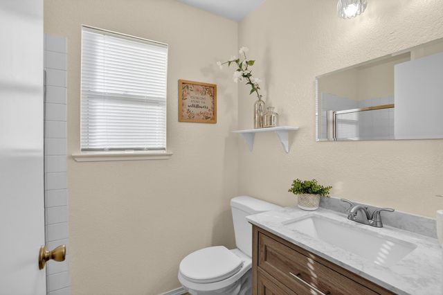 9255 Framton Ct, Sacramento, CA 95829