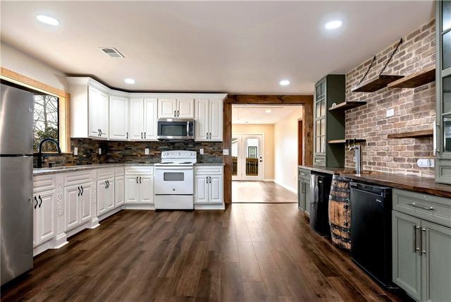 161 Old Vandiver Drive, Canton, GA 30114