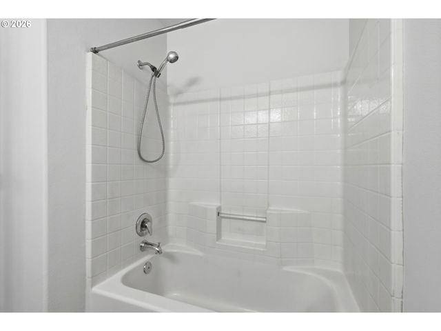 5934 Se 16TH Loop, Gresham, OR 97080