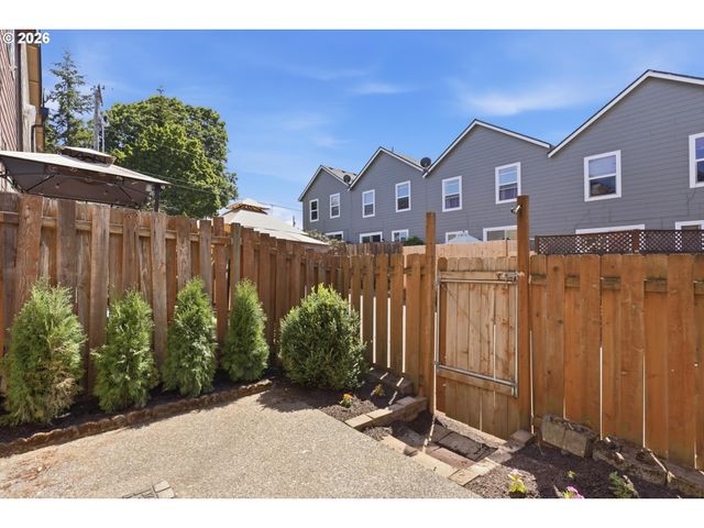 5934 Se 16TH Loop, Gresham, OR 97080