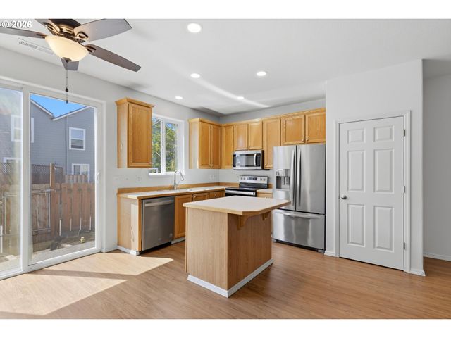 5934 Se 16TH Loop, Gresham, OR 97080