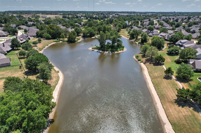 7433 E Forest Ridge Boulevard, Broken Arrow, OK 74014