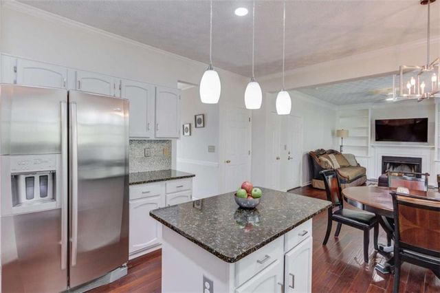 6530 Maid Marion Close, Alpharetta, GA 30005