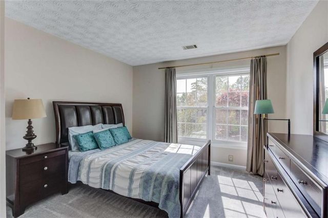 6530 Maid Marion Close, Alpharetta, GA 30005