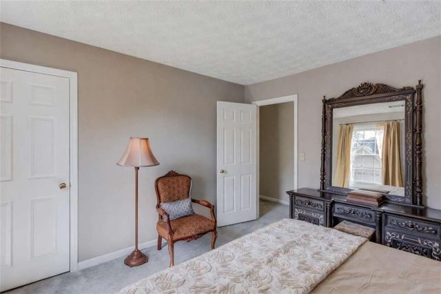 6530 Maid Marion Close, Alpharetta, GA 30005