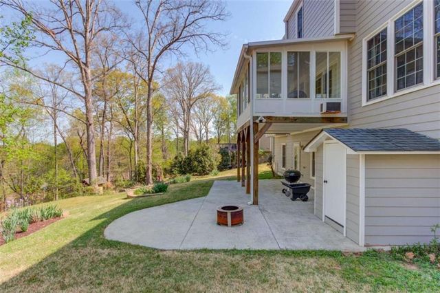 6530 Maid Marion Close, Alpharetta, GA 30005