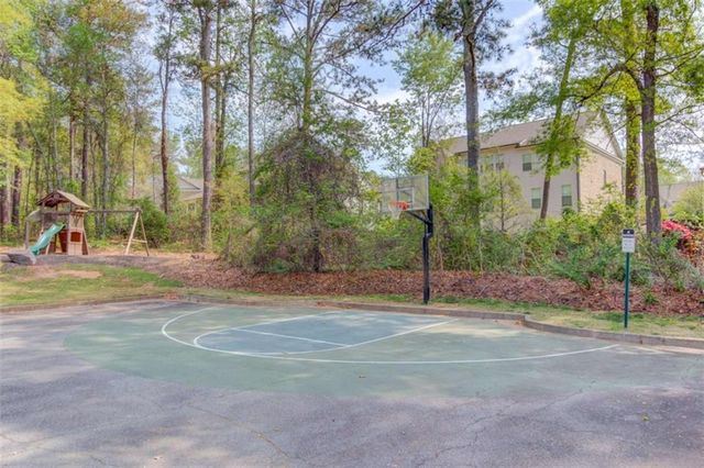 6530 Maid Marion Close, Alpharetta, GA 30005