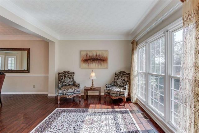 6530 Maid Marion Close, Alpharetta, GA 30005