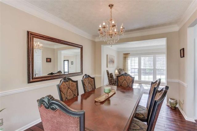 6530 Maid Marion Close, Alpharetta, GA 30005