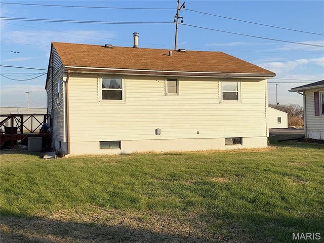 405 Niagara Street, East Alton, IL 62024