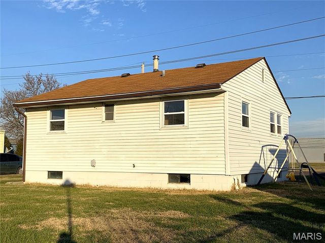 405 Niagara Street, East Alton, IL 62024