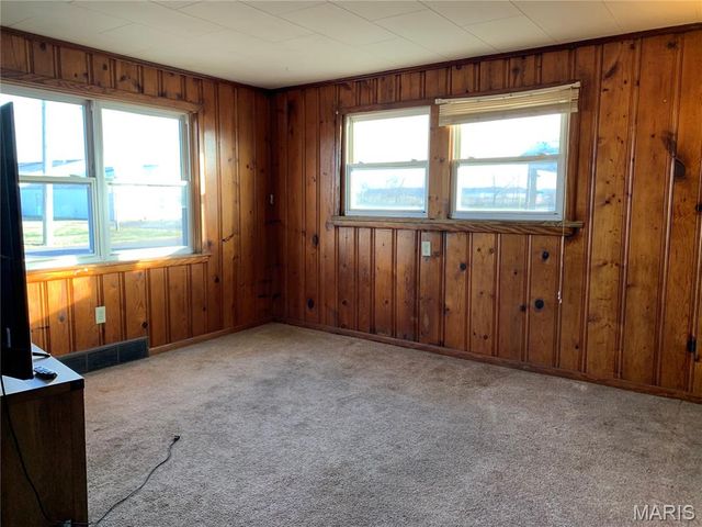 405 Niagara Street, East Alton, IL 62024