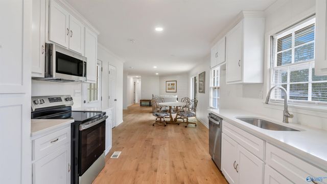 131 Skidmore Drive NW, Arab, AL 35016