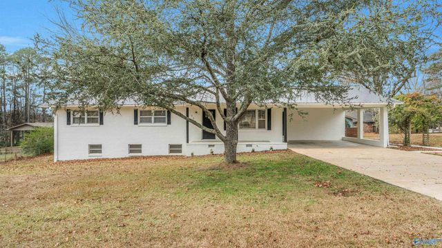 131 Skidmore Drive NW, Arab, AL 35016