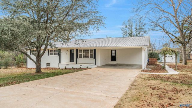 131 Skidmore Drive NW, Arab, AL 35016