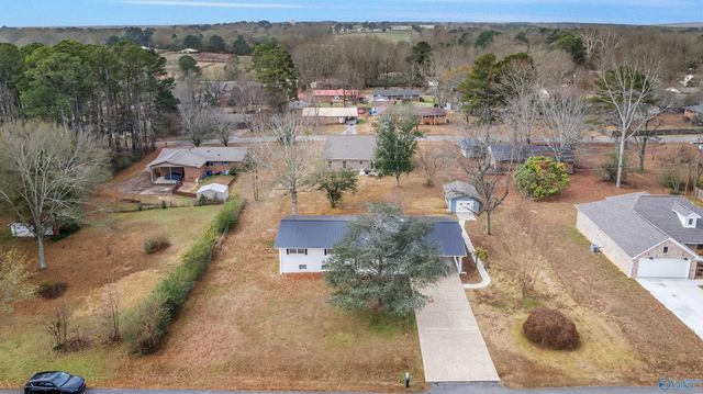 131 Skidmore Drive NW, Arab, AL 35016