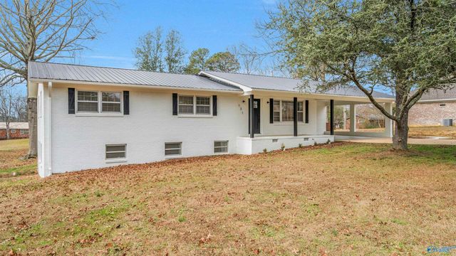 131 Skidmore Drive NW, Arab, AL 35016